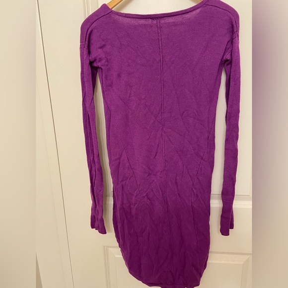 *Guess by Marciano fuchsia purple long line sweater-SZ: SMALL* - Picture 2 of 4